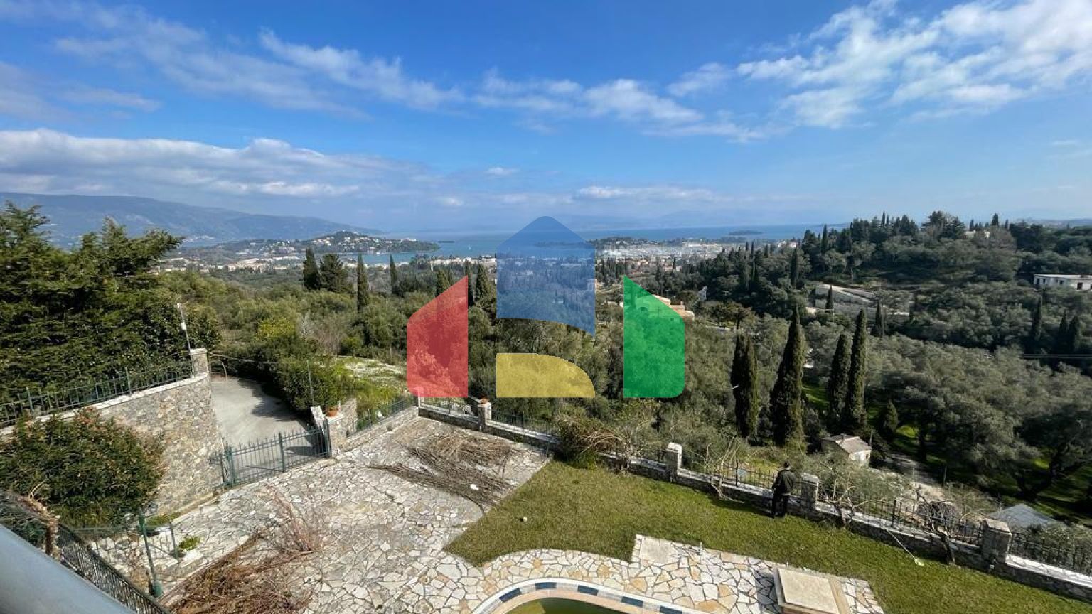 Продажа - Вилла 167 m² на о. Корфу