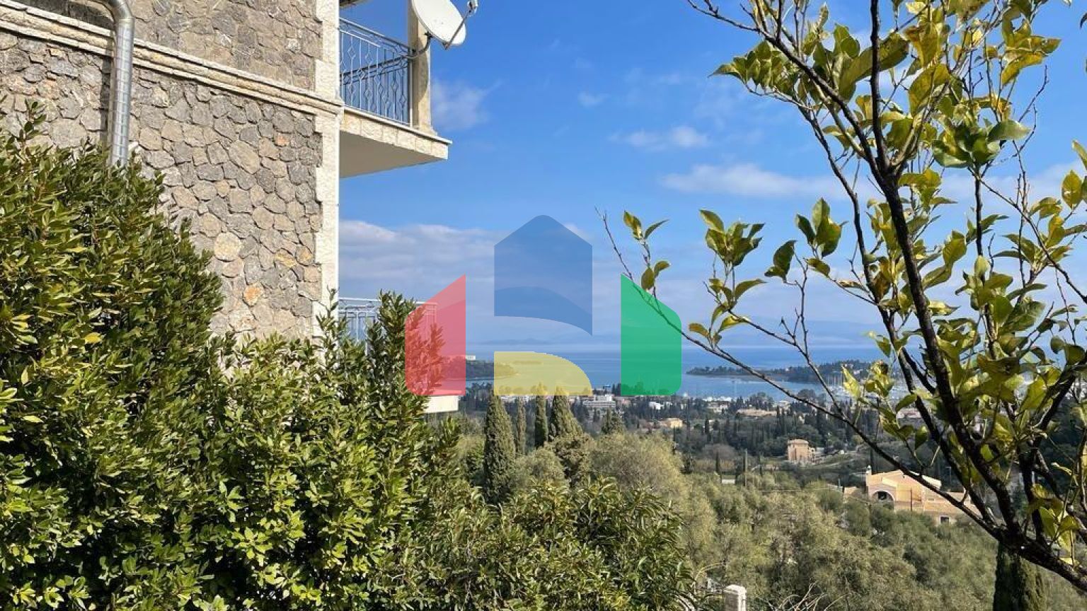 Продажа - Вилла 167 m² на о. Корфу