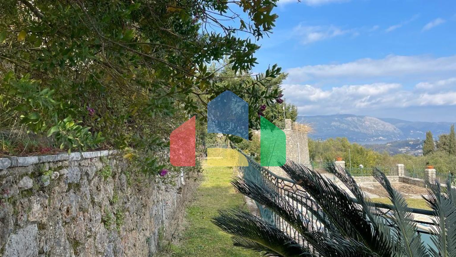 Продажа - Вилла 167 m² на о. Корфу