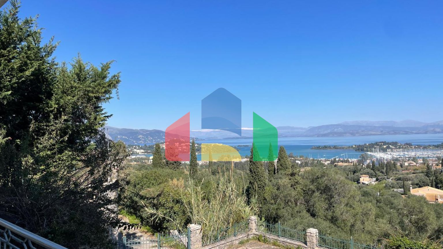 Продажа - Вилла 167 m² на о. Корфу