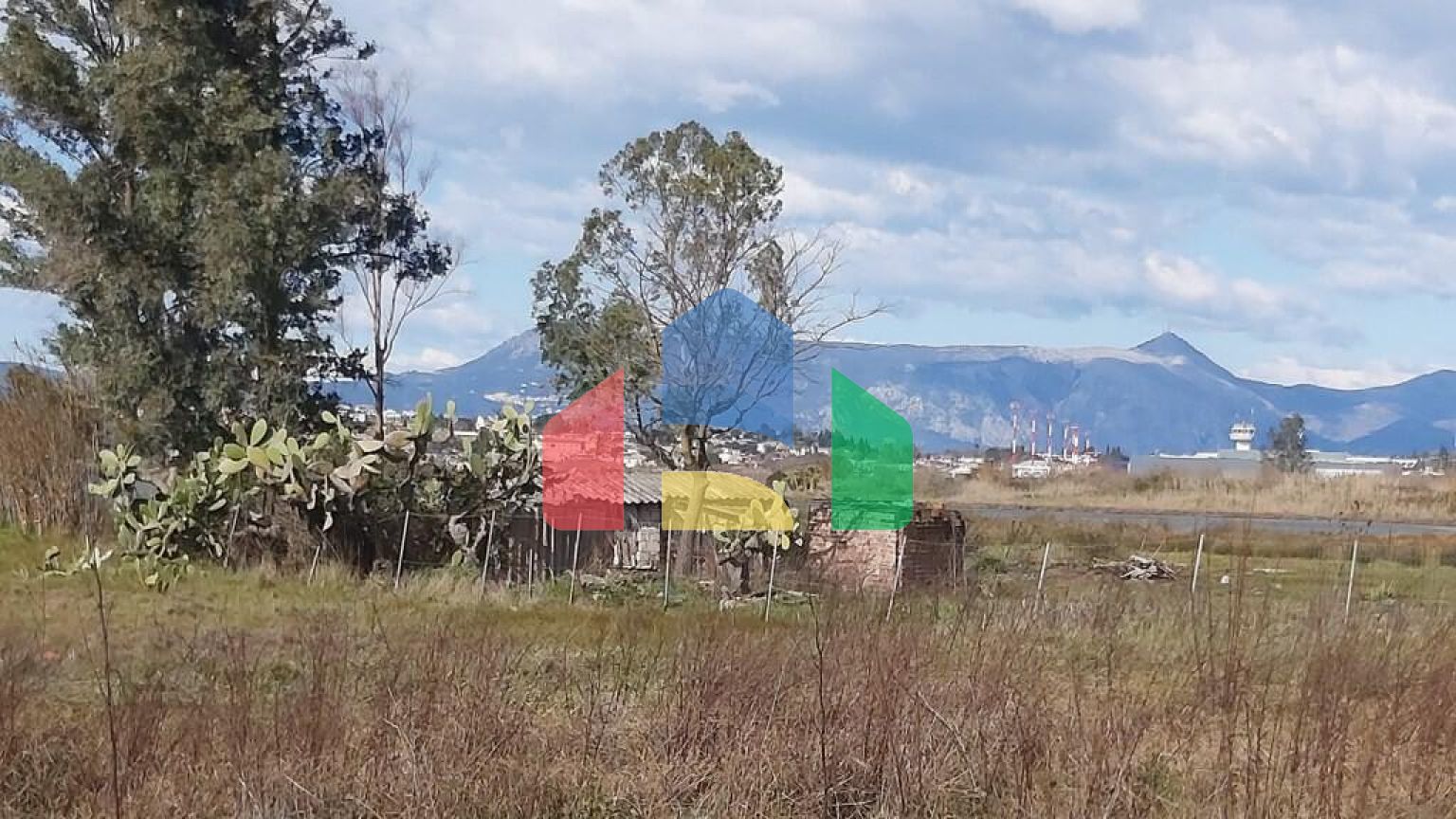 Продаж - Котедж 58 m² на о. Корфу