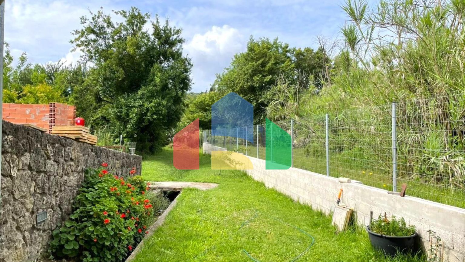 Продажа - Коттедж 140 m² на о. Корфу