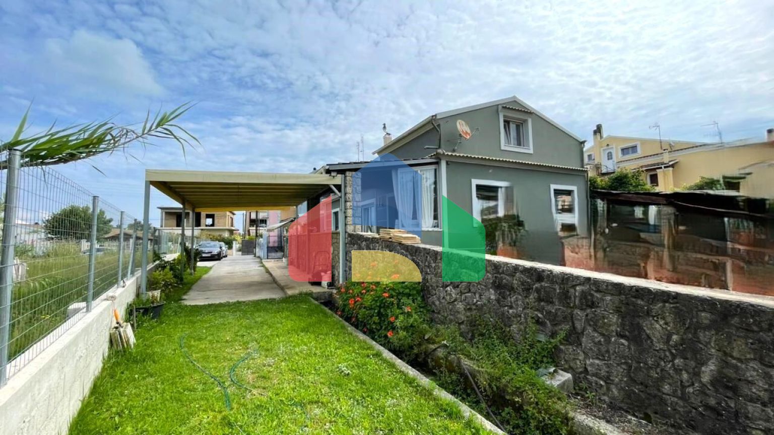 Продажа - Коттедж 140 m² на о. Корфу