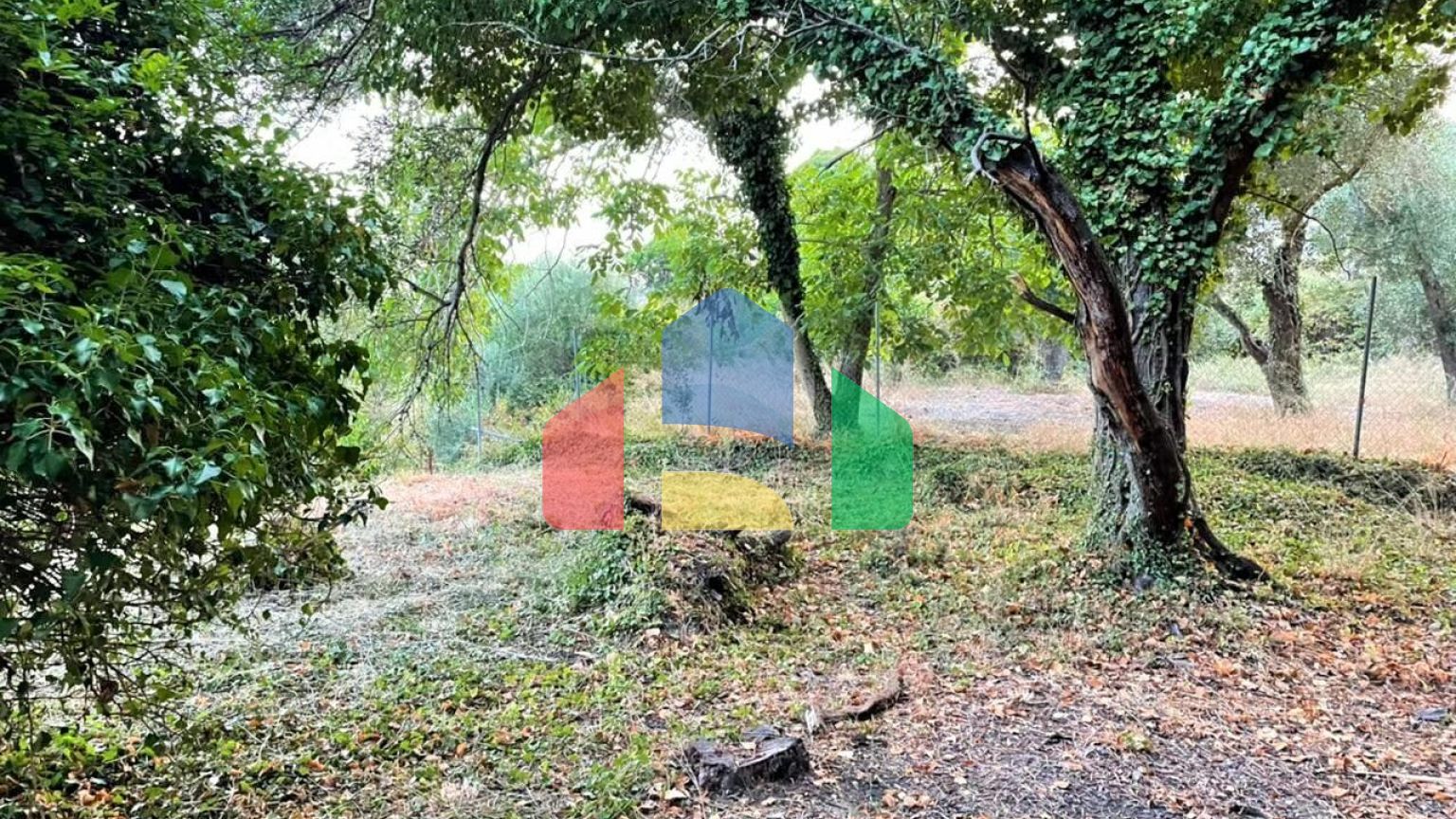 Продаж - Земельна ділянка 540 m² на о. Корфу