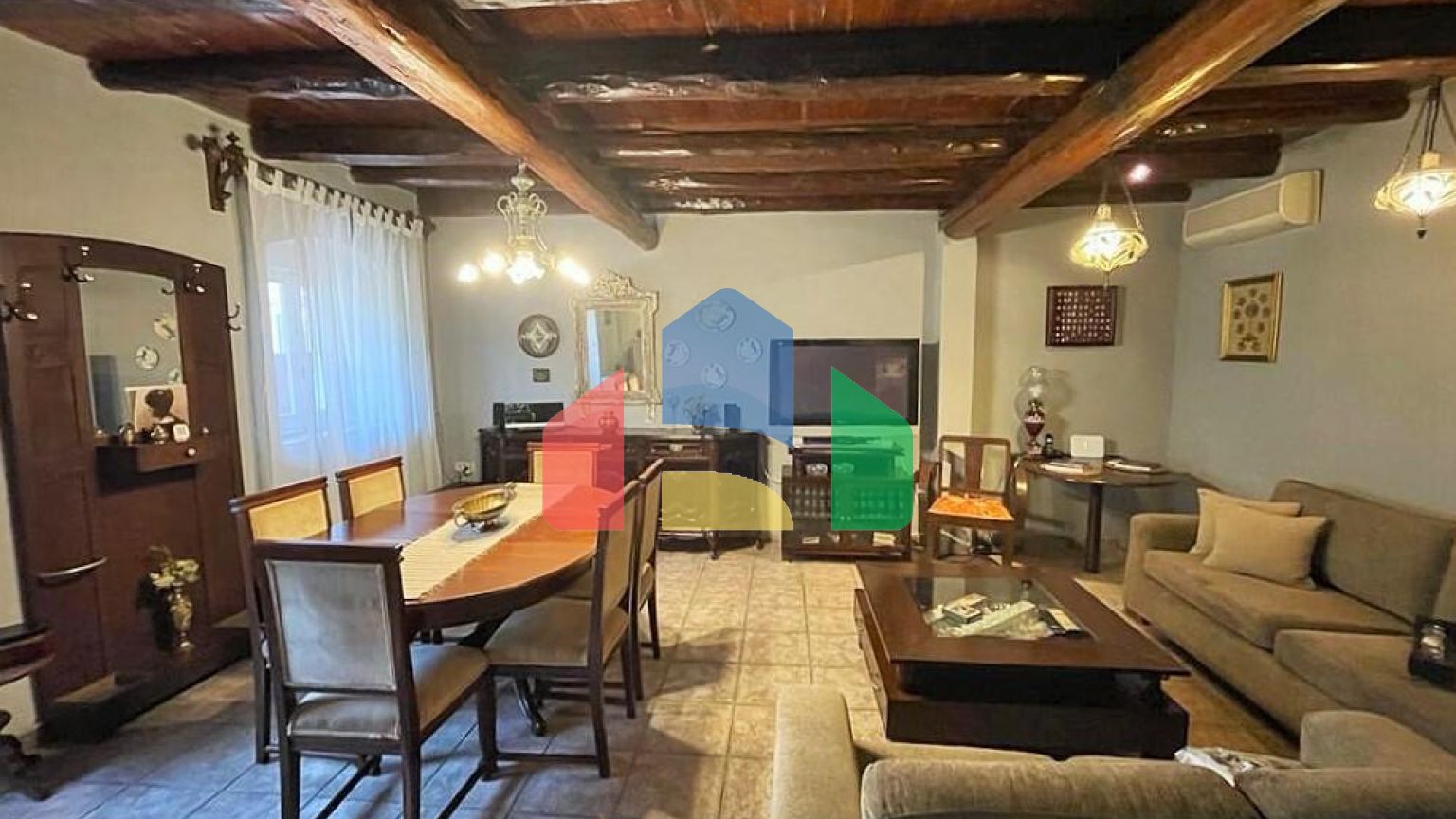 Продажа - Коттедж 130 m² на о. Корфу