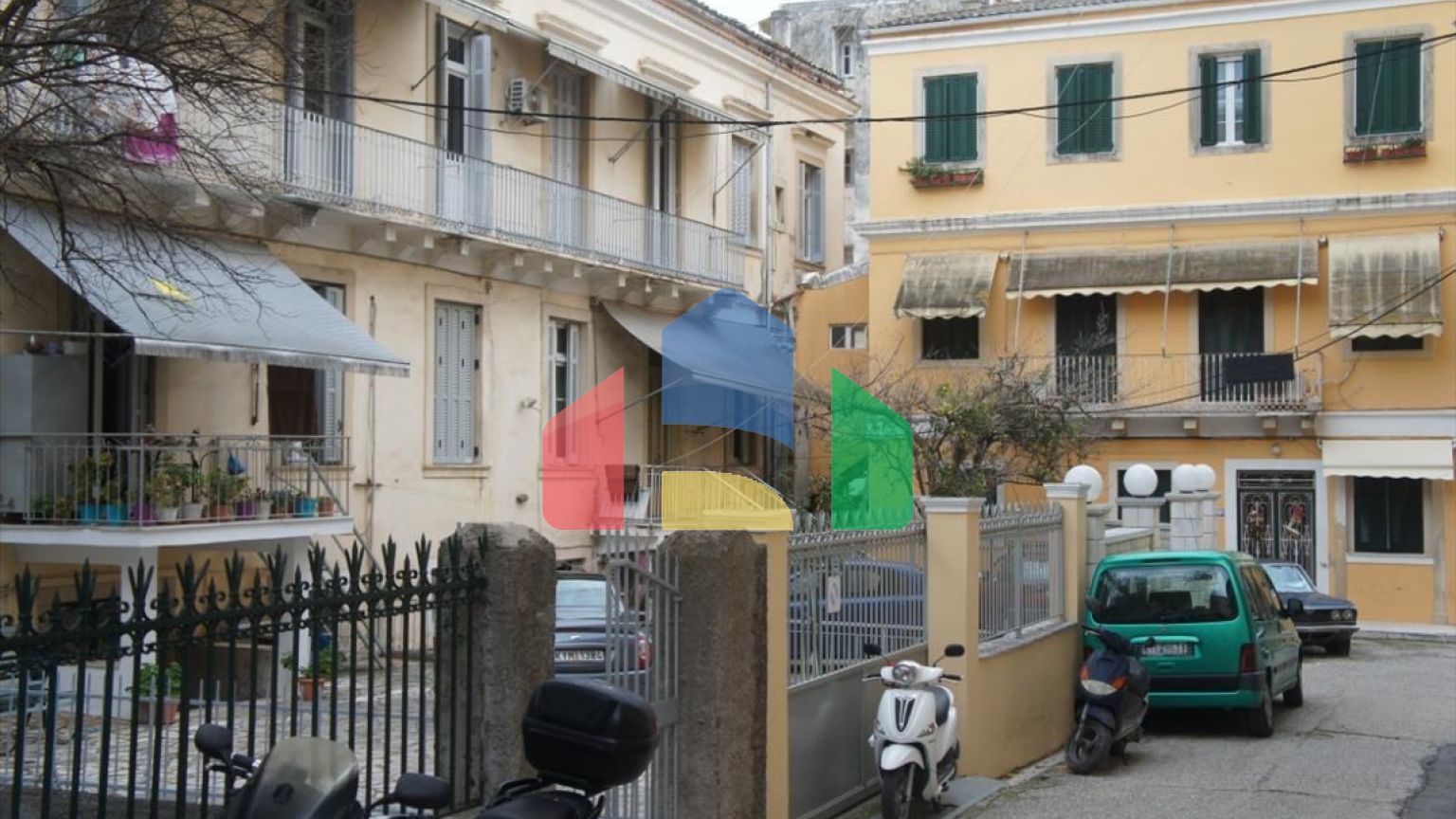 Продаж - Duplex 297 m² на о. Корфу