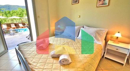 Продаж - Вілла 340 m² на о. Корфу