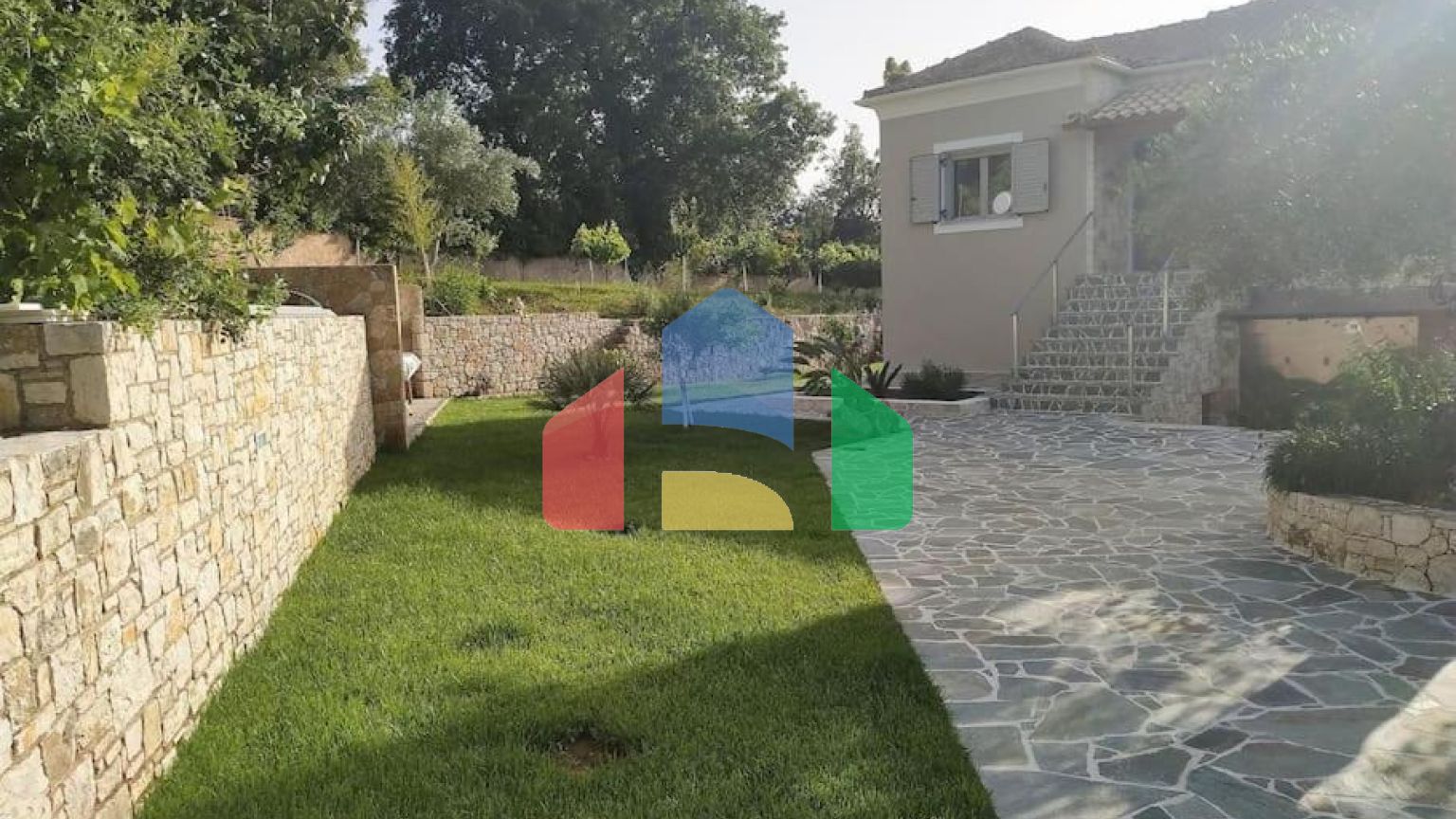 Продаж - Вілла 340 m² на о. Корфу