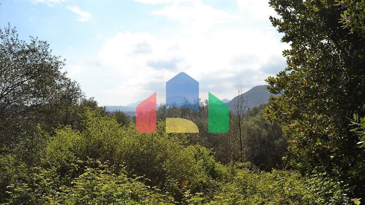 Продаж - Земельна ділянка 4370 m² на о. Корфу