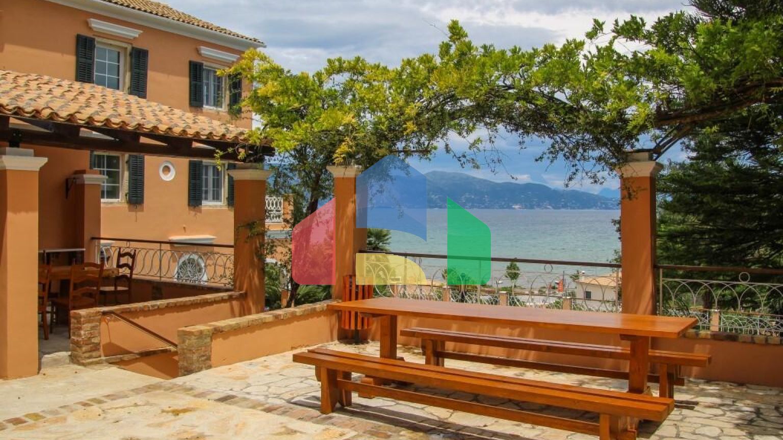 Продажа - Вилла 470 m² на о. Корфу