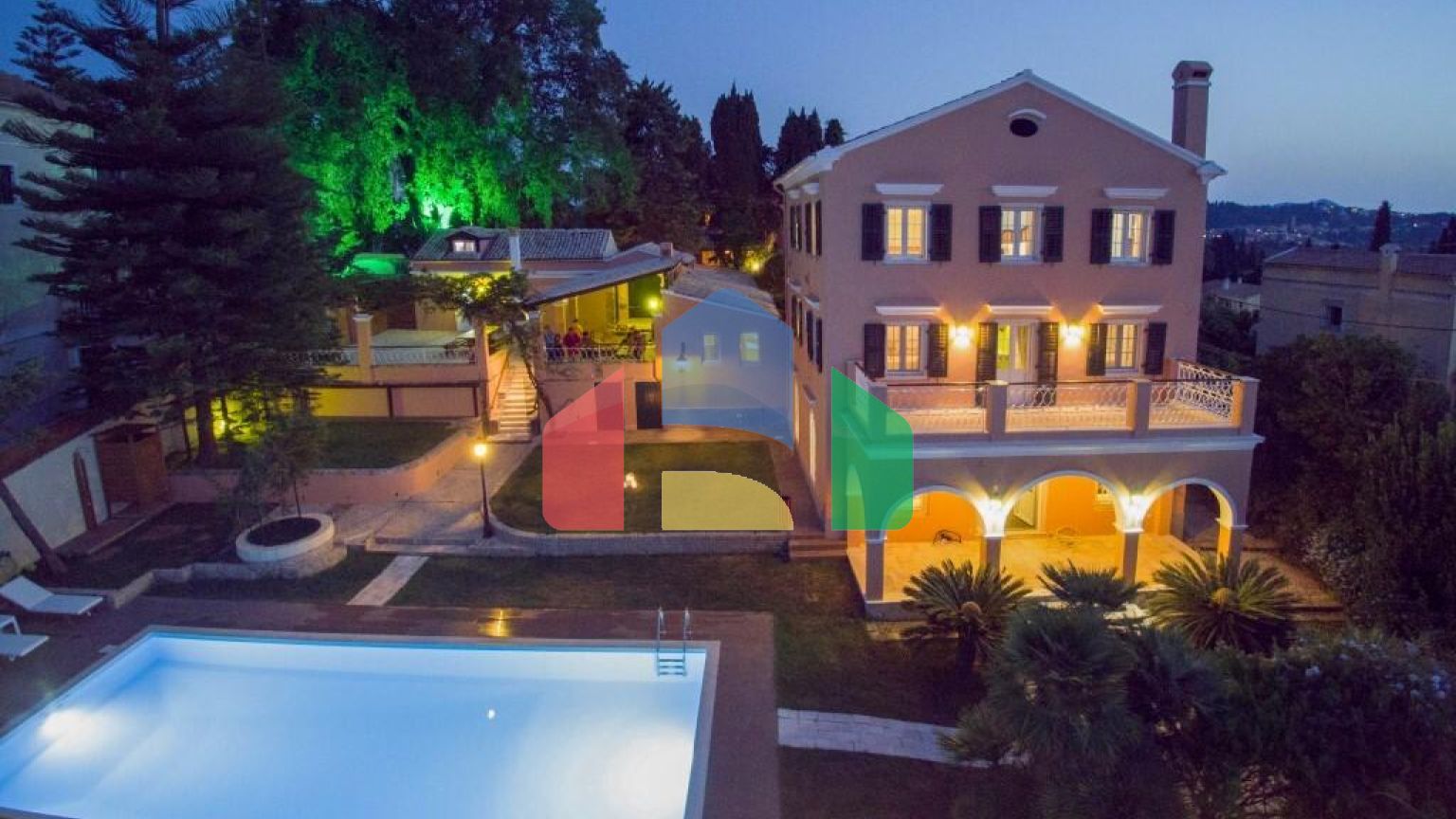 Продажа - Вилла 470 m² на о. Корфу