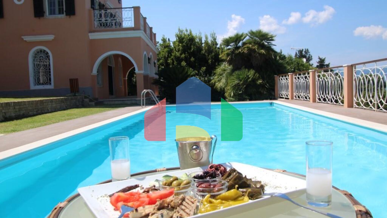 Продажа - Вилла 470 m² на о. Корфу