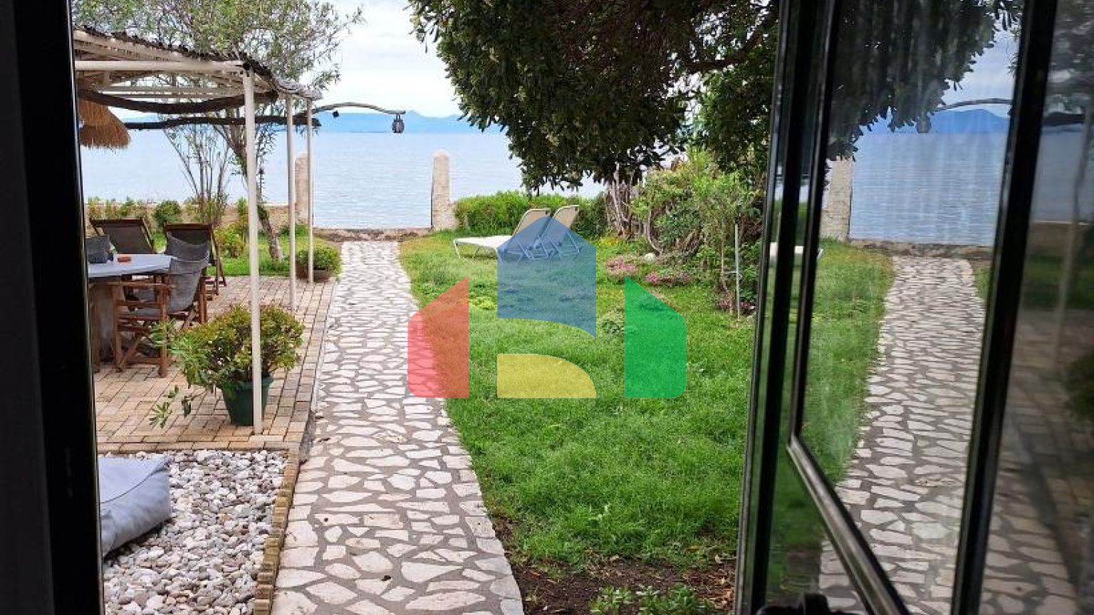 Продажа - Таунхаус 70 m² на о. Корфу