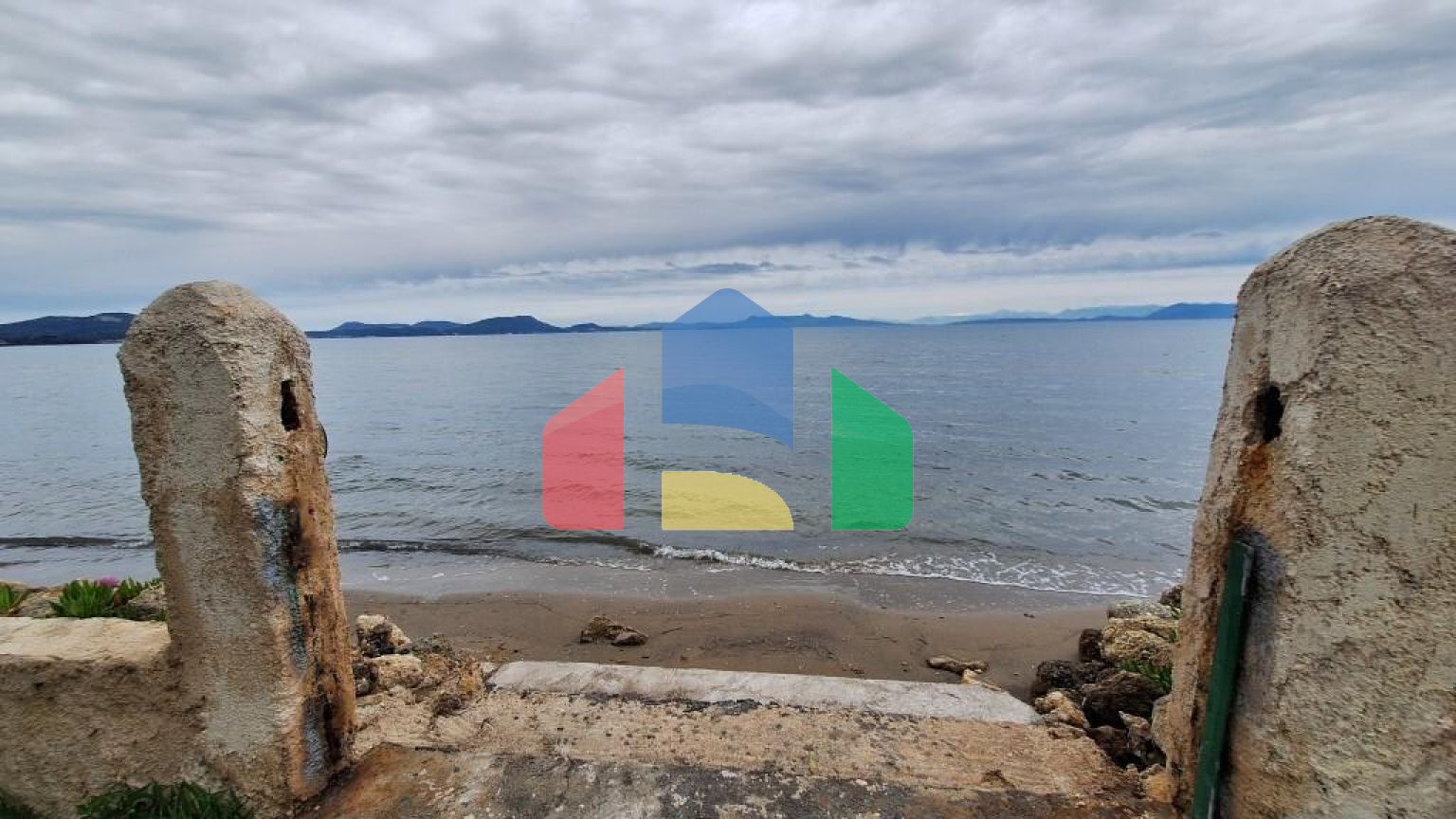 Продажа - Таунхаус 70 m² на о. Корфу