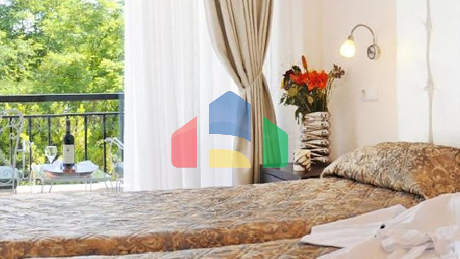 Продаж - Готель 4600 m² на о. Корфу