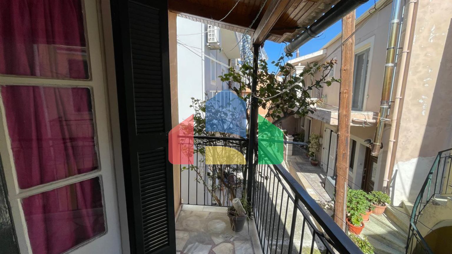 Продажа - Коттедж 110 m² на о. Корфу