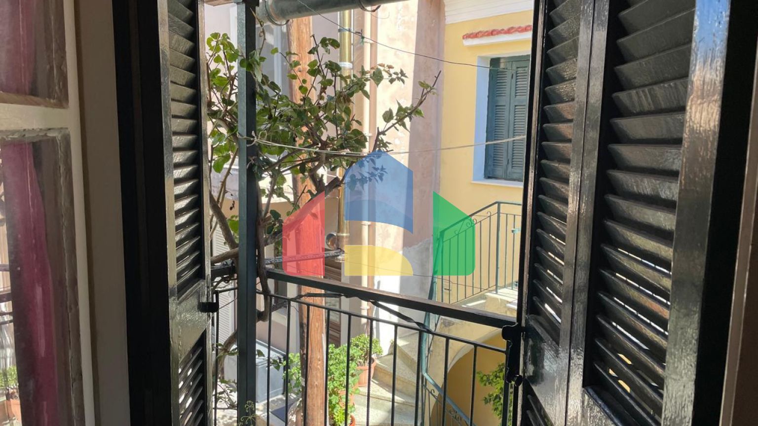 Продажа - Коттедж 110 m² на о. Корфу