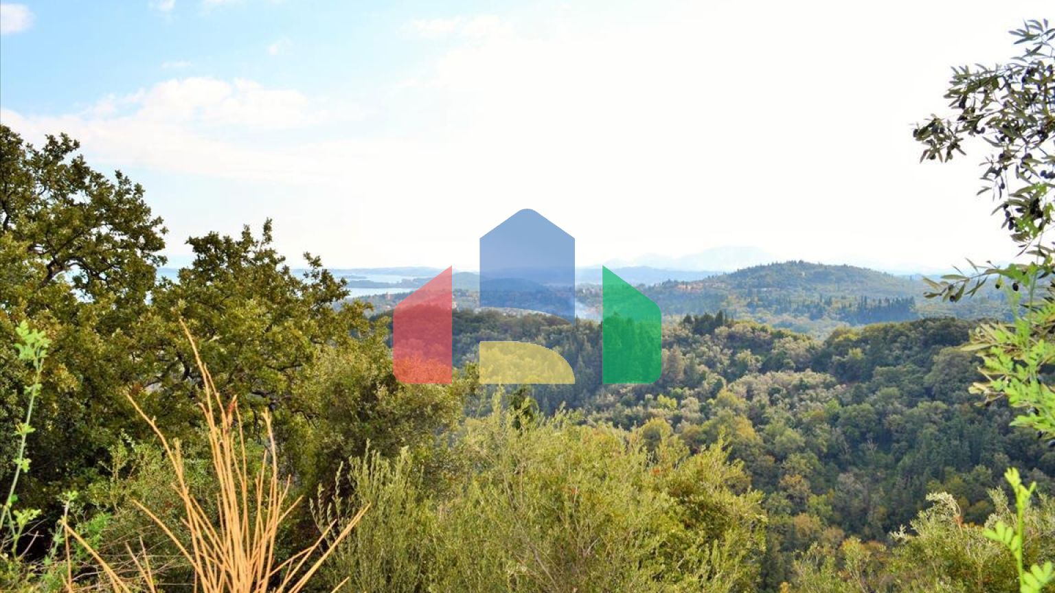 Продаж - Земельна ділянка 14530 m² на о. Корфу