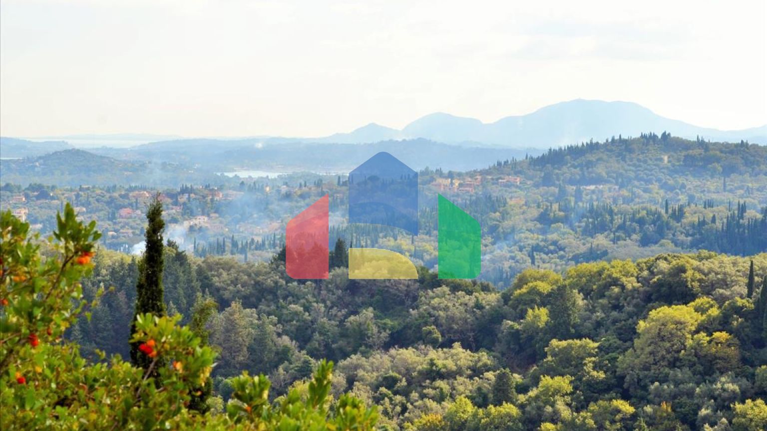 Продаж - Земельна ділянка 14530 m² на о. Корфу