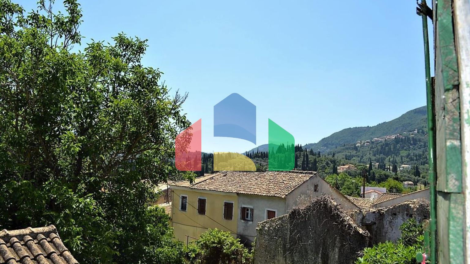 Продажа - Коттедж 120 m² на о. Корфу