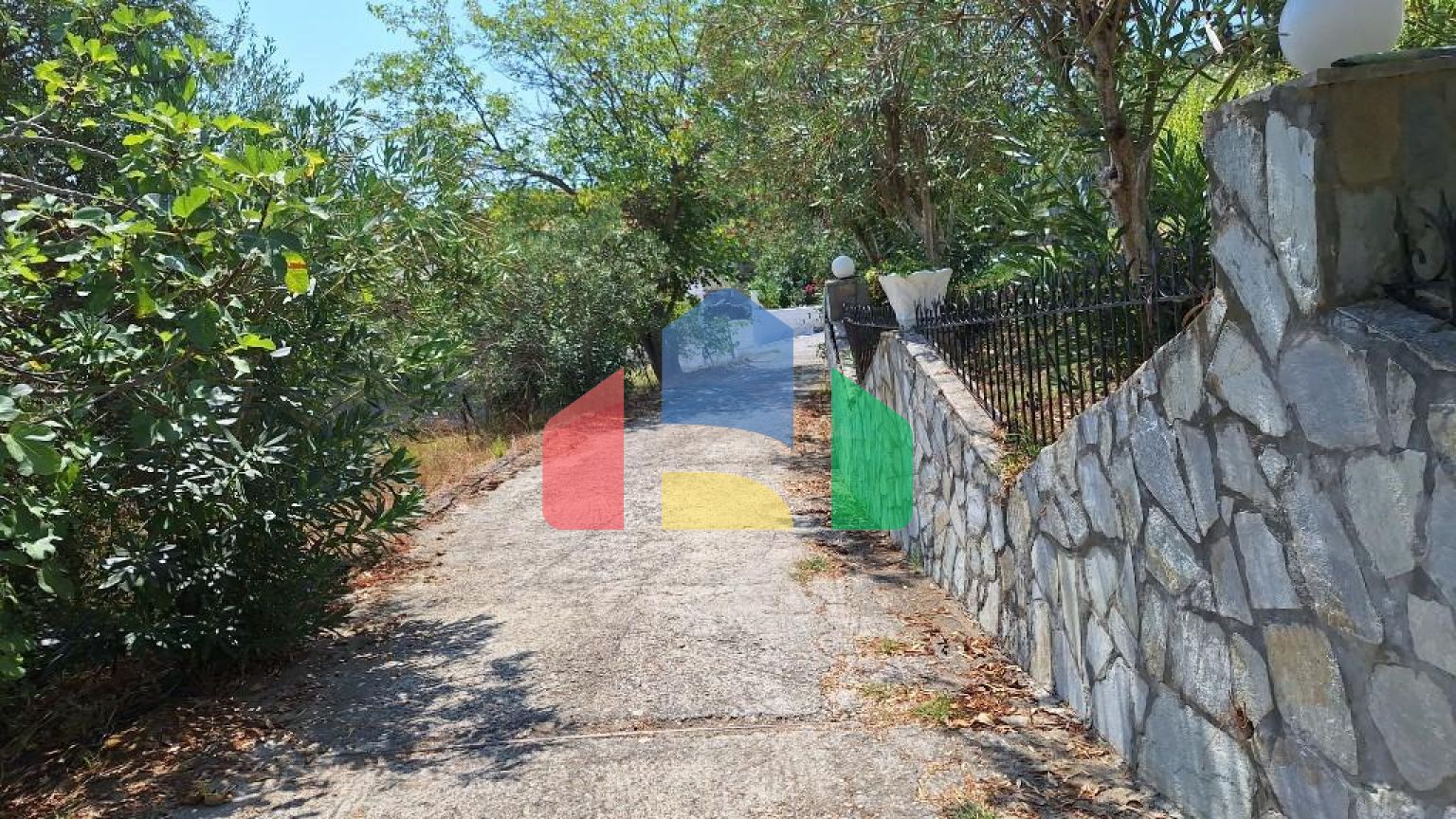 Продажа - Земельный участок 12000 m² на о. Корфу