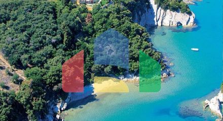 For Sale - Villa 390 m² in Corfu