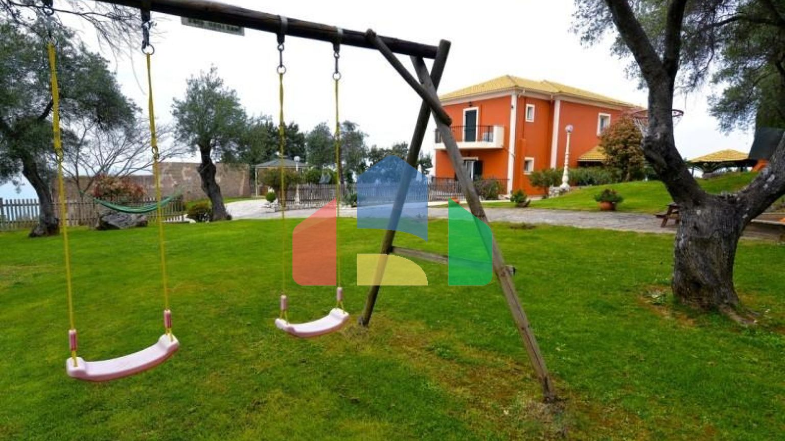 Продажа - Вилла 390 m² на о. Корфу