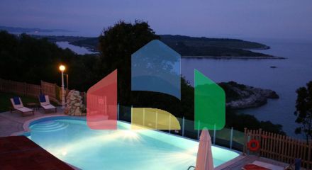 Продажа - Вилла 390 m² на о. Корфу