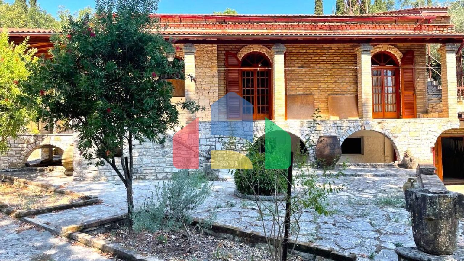 Продажа - Коттедж 340 m² на о. Корфу