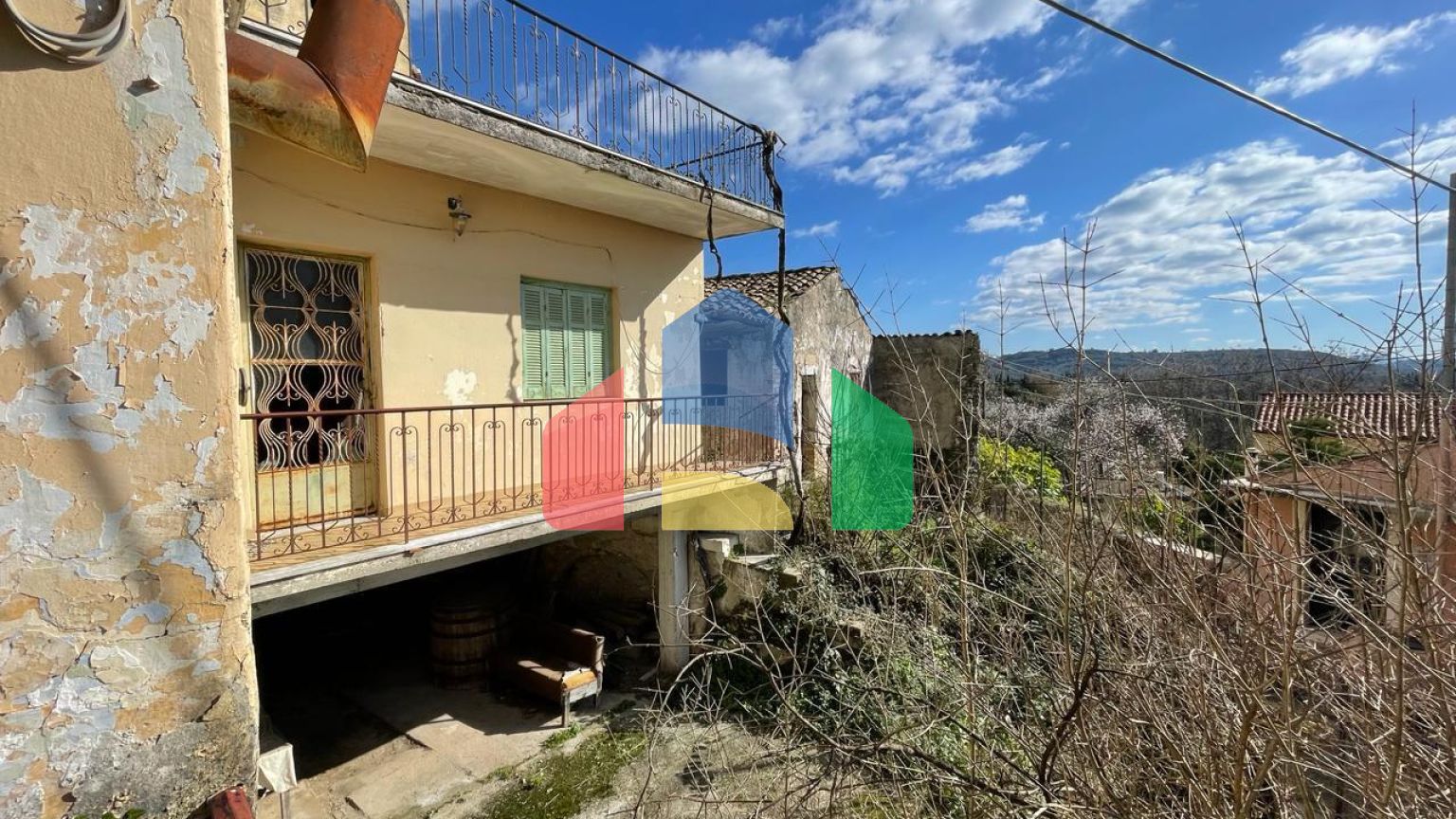 Продажа - Коттедж 220 m² на о. Корфу