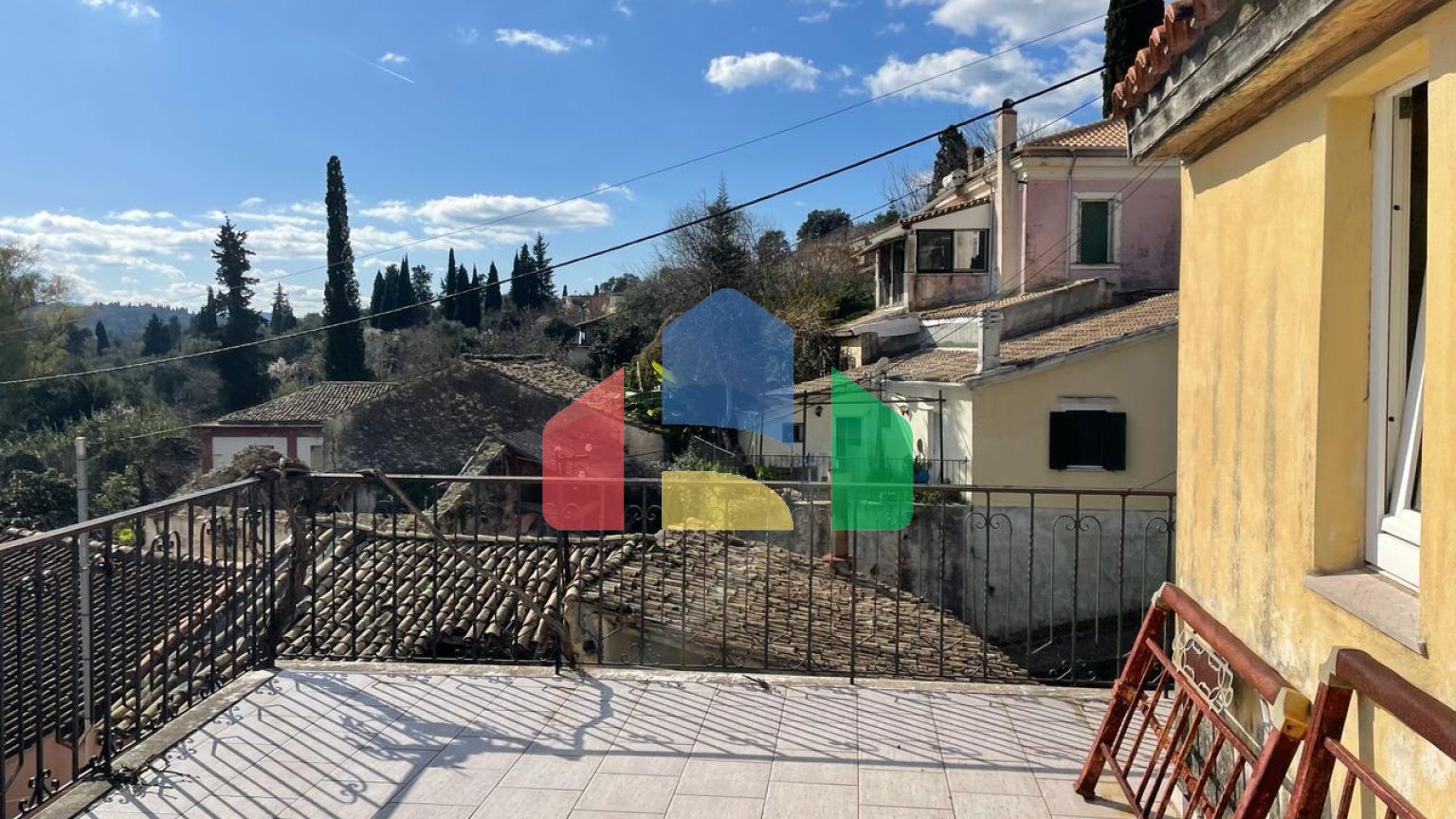 Продажа - Коттедж 220 m² на о. Корфу