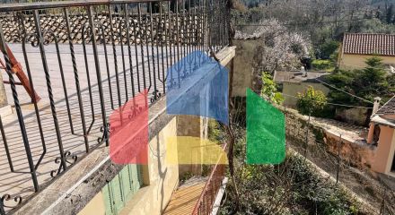 Продажа - Коттедж 220 m² на о. Корфу