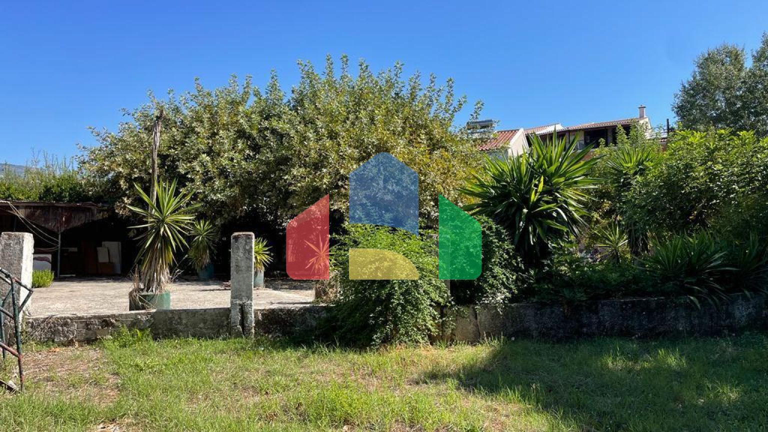 Продаж - Будівля 300 m² на о. Корфу