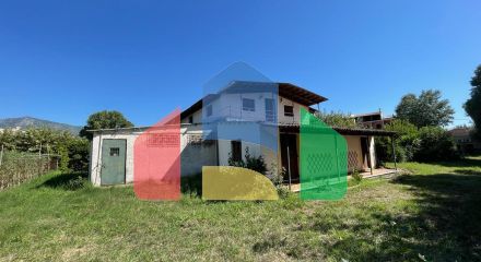 Продаж - Будівля 300 m² на о. Корфу