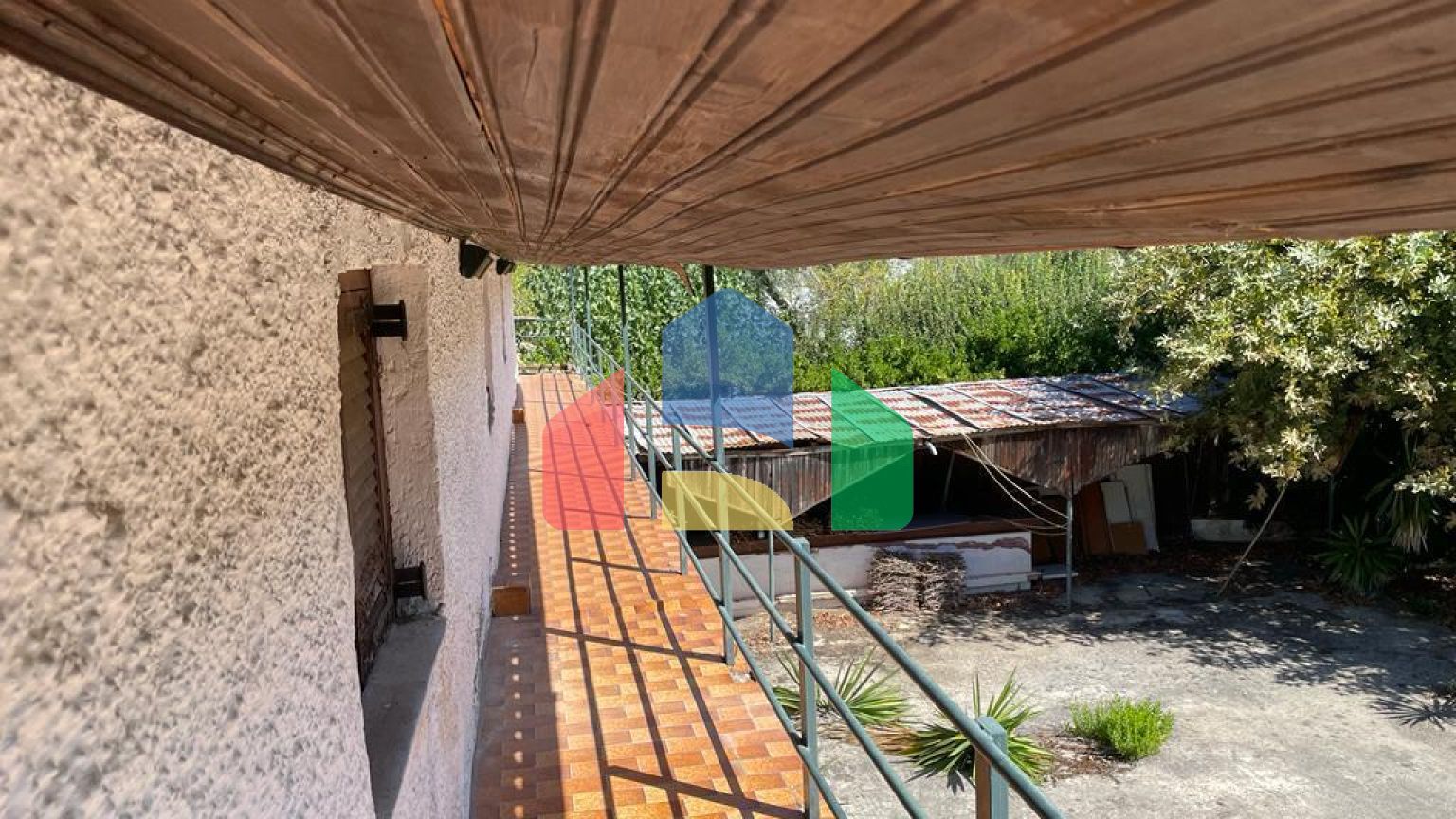 Продаж - Будівля 300 m² на о. Корфу