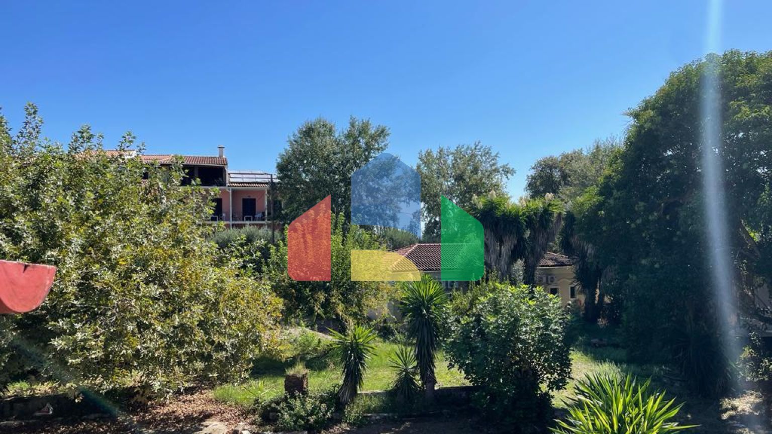 Продаж - Будівля 300 m² на о. Корфу