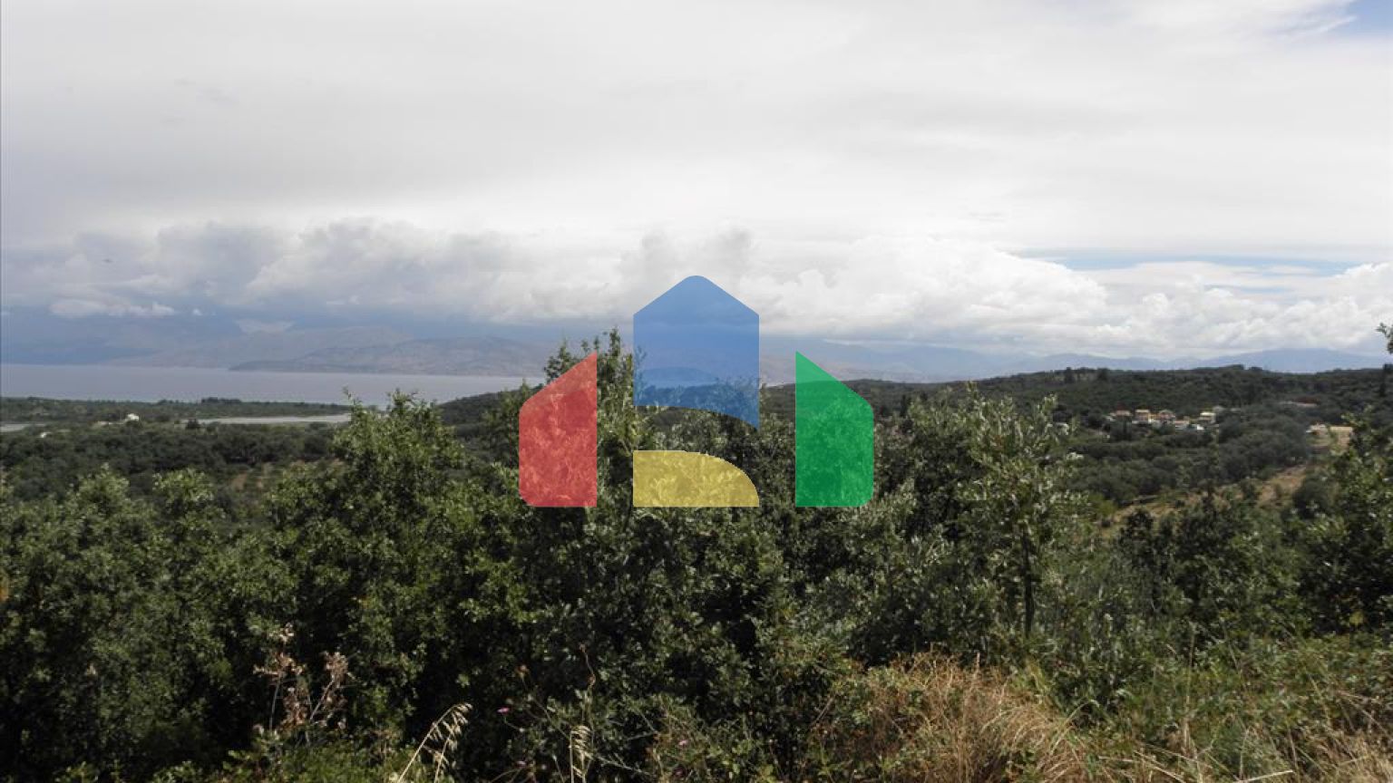 Продаж - Земельна ділянка 15000 m² на о. Корфу