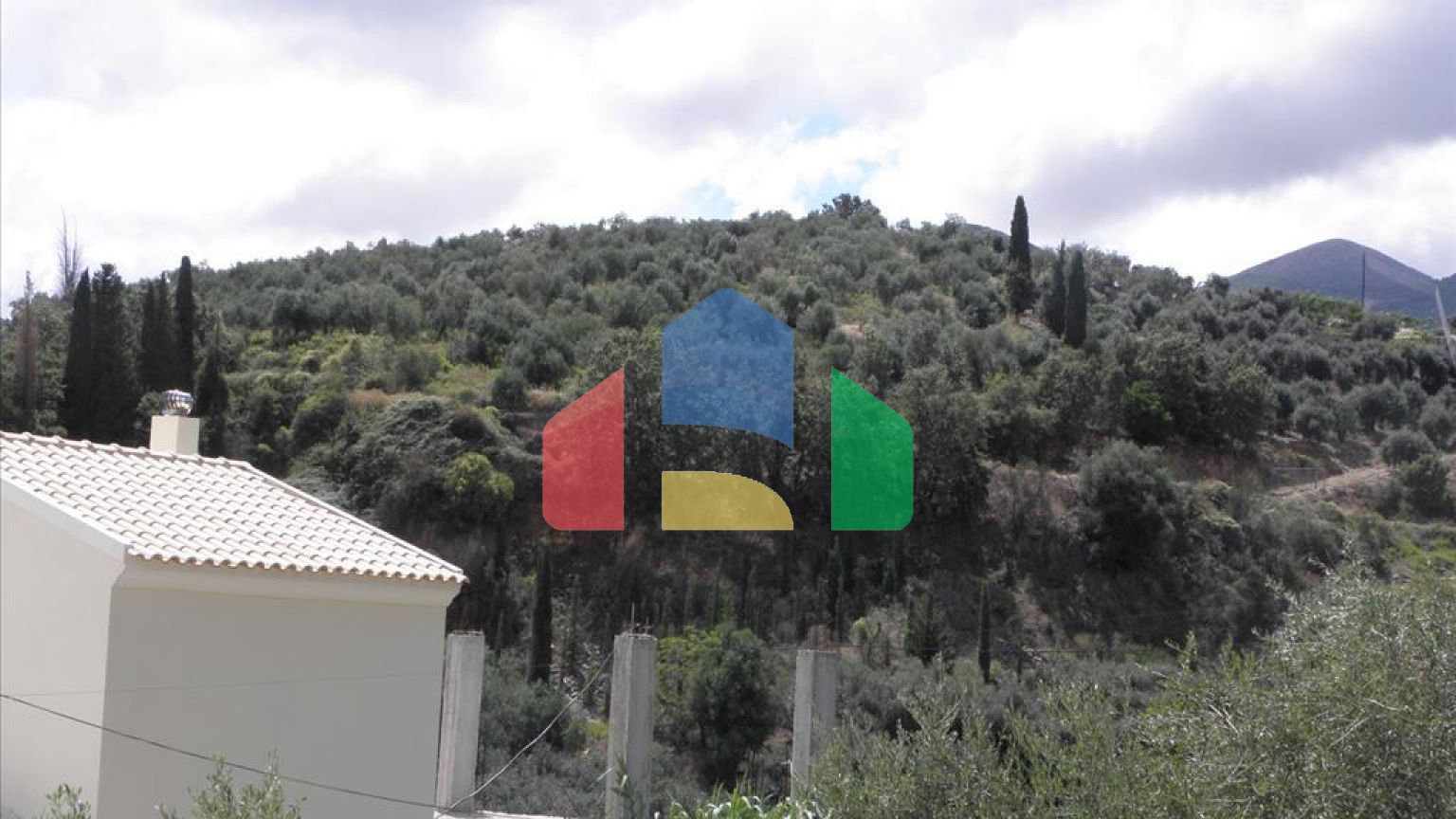 Продаж - Земельна ділянка 15000 m² на о. Корфу