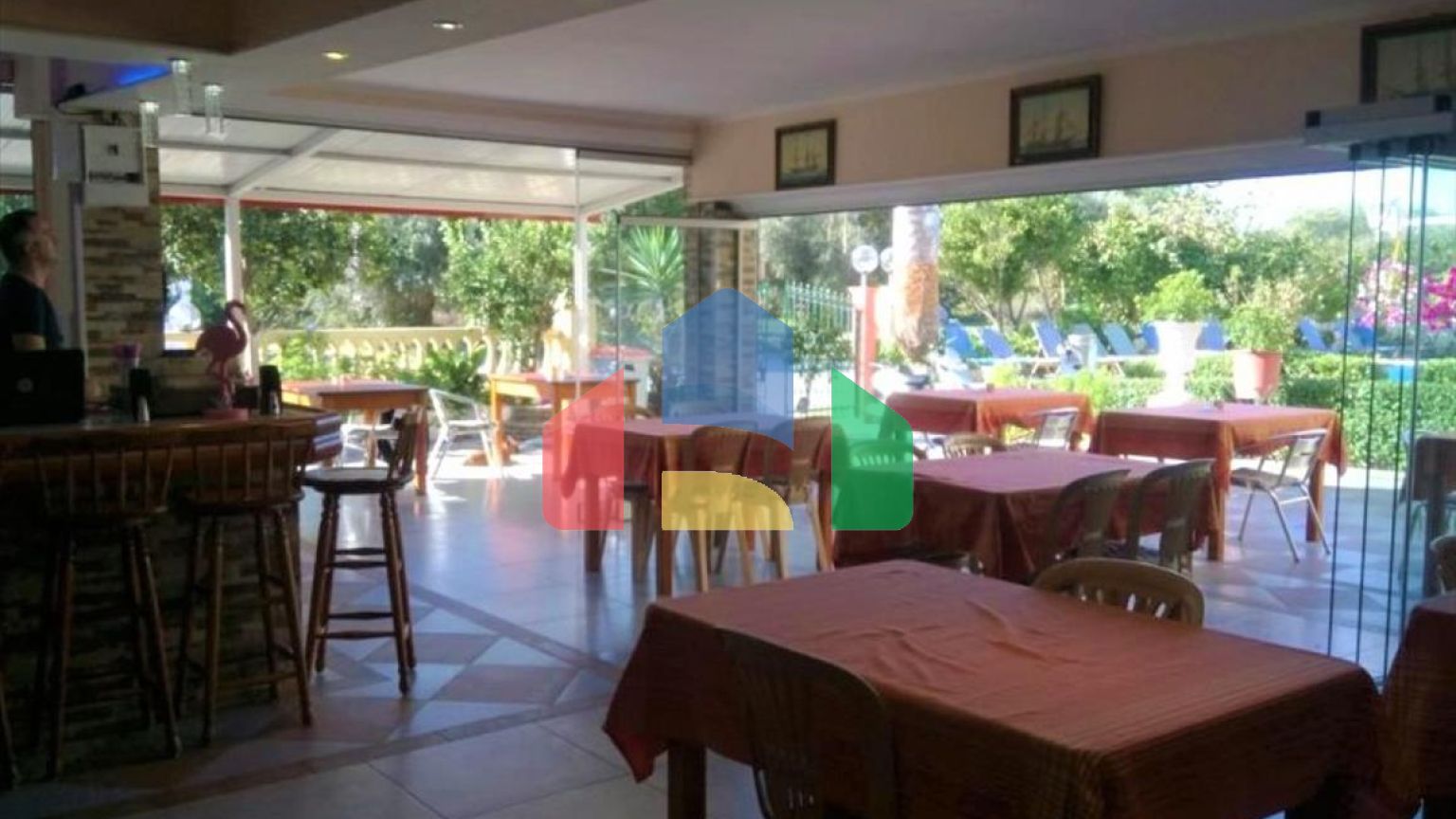 Продажа - Гостиница 1030 m² на о. Корфу