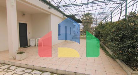 Продаж - Котедж 236 m² на о. Корфу