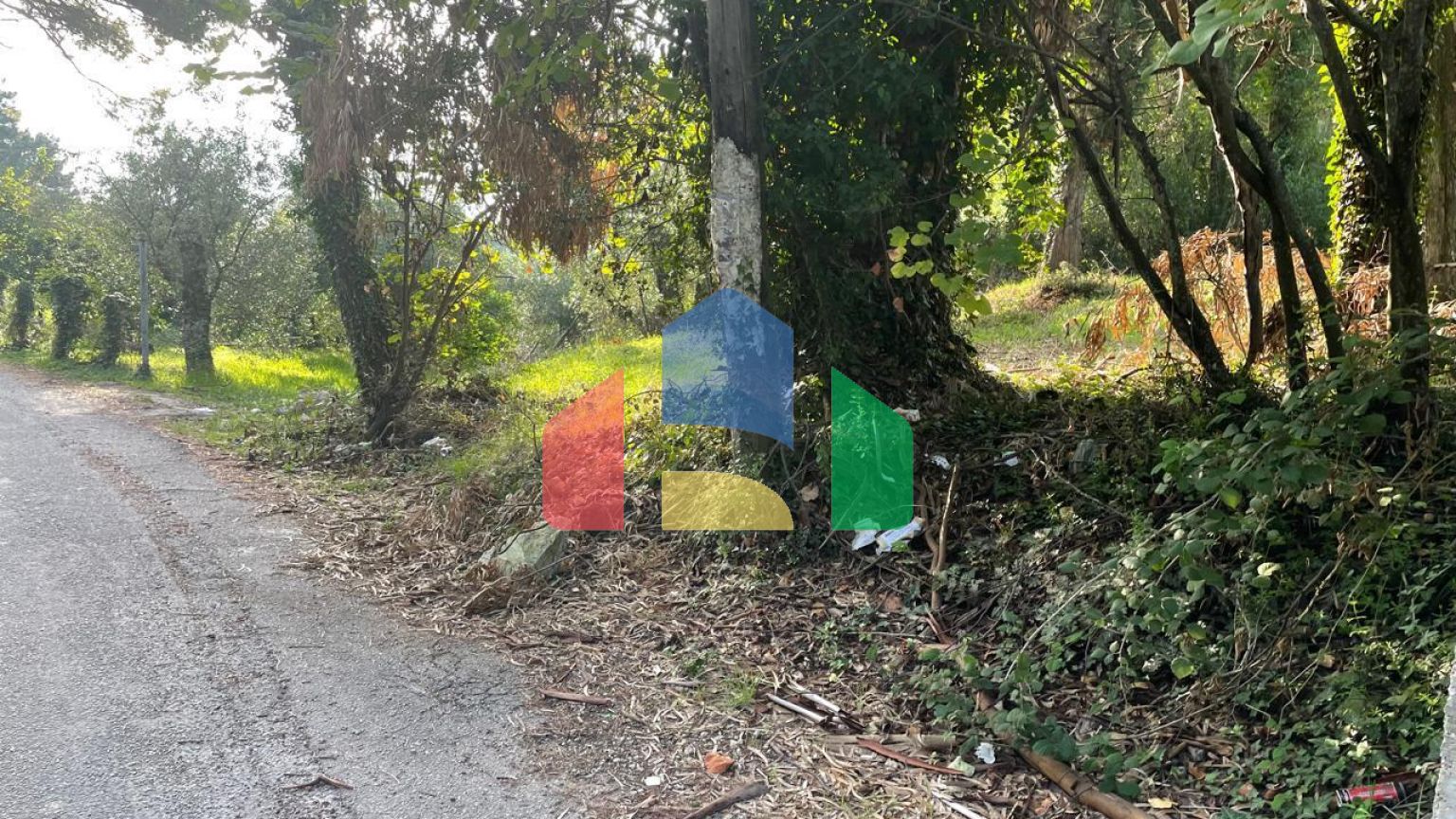 Продаж - Земельна ділянка 3321 m² на о. Корфу