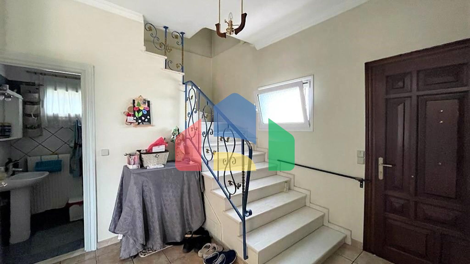 Продаж - Котедж 270 m² на о. Корфу