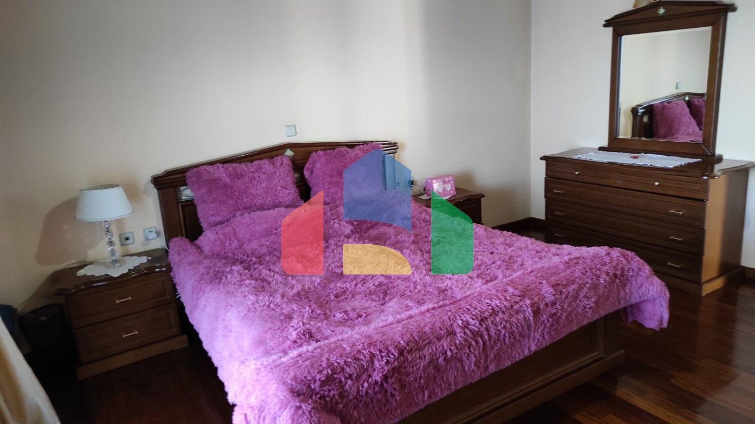 Продаж - Котедж 270 m² на о. Корфу