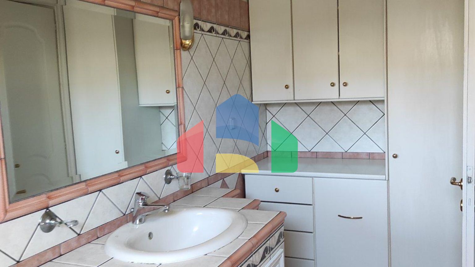 Продаж - Котедж 270 m² на о. Корфу