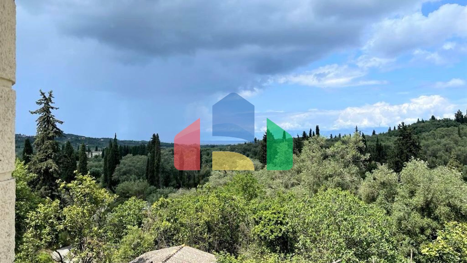 Продаж - Котедж 270 m² на о. Корфу