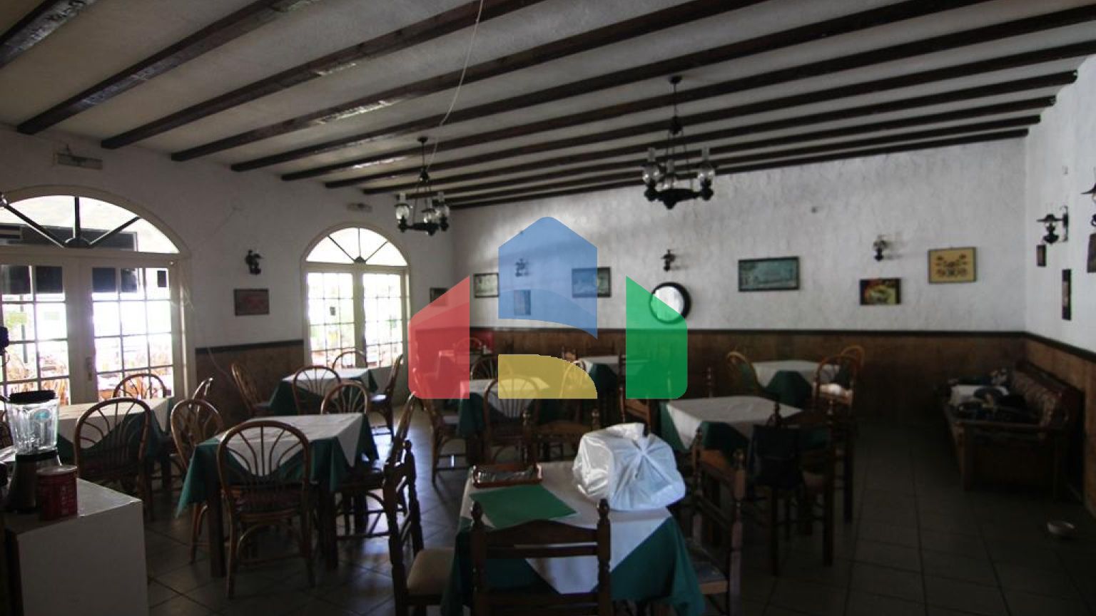 Продаж - Бізнес 1000 m² на о. Корфу