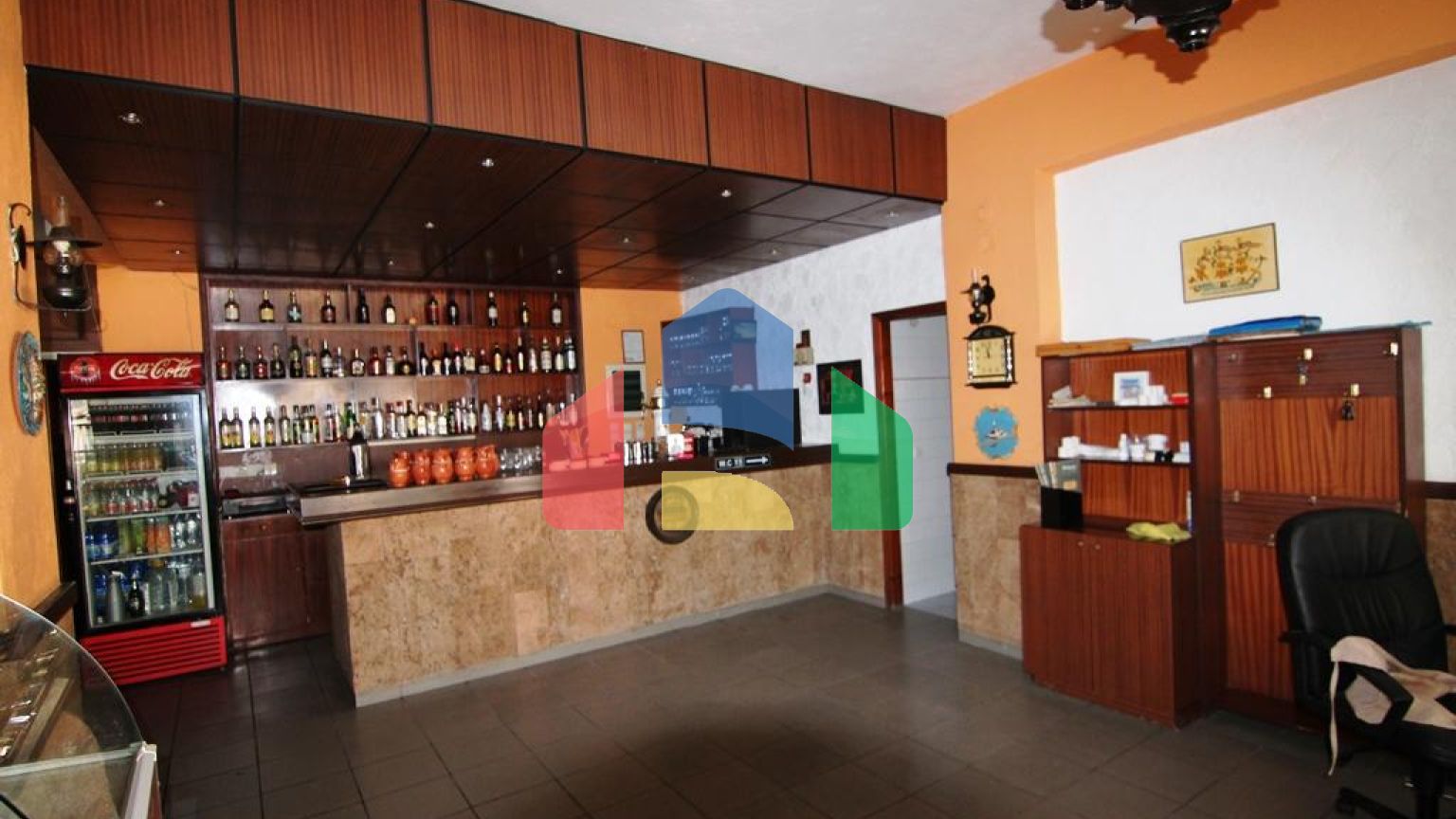 Продаж - Бізнес 1000 m² на о. Корфу