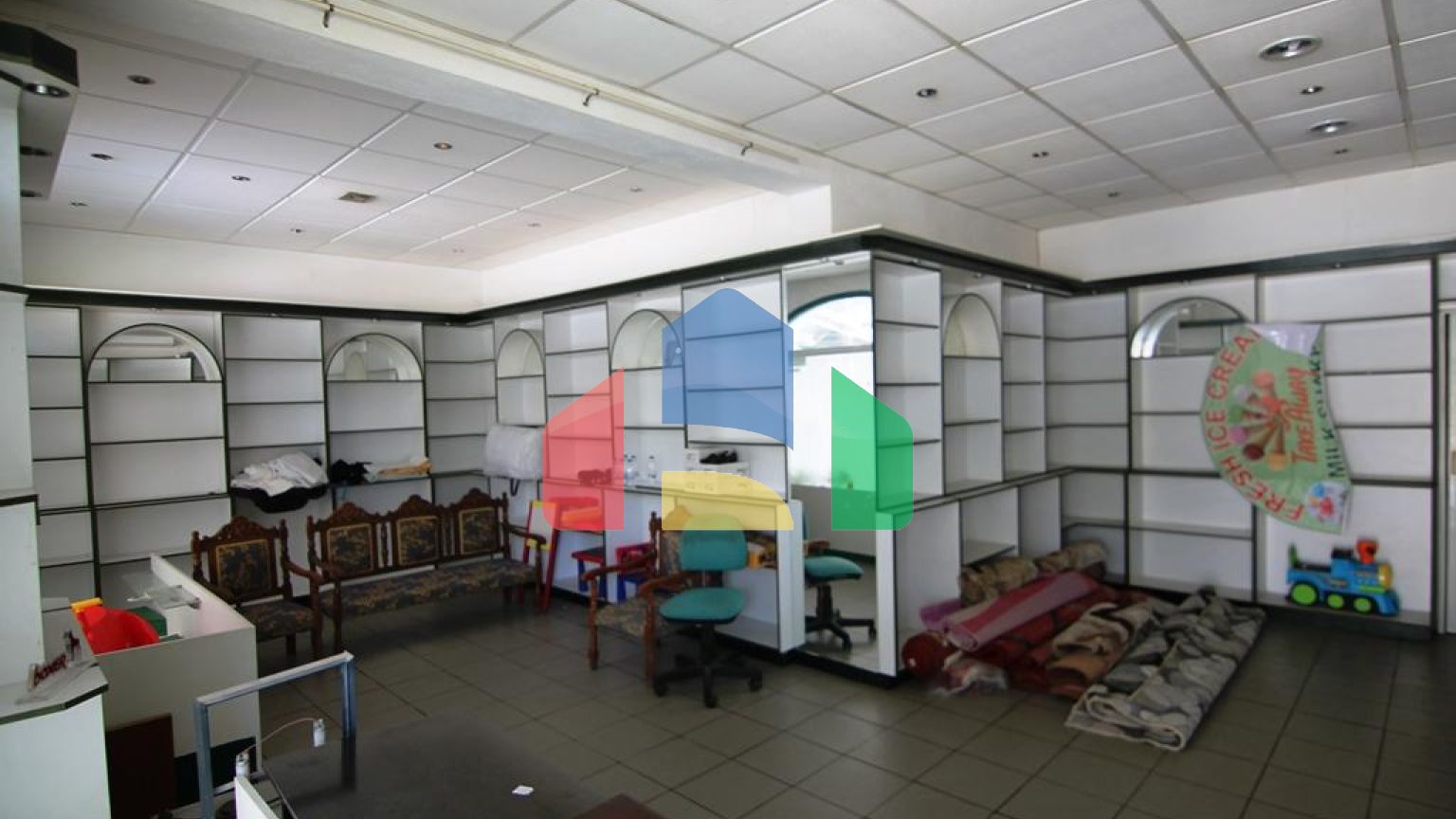 Продаж - Бізнес 1000 m² на о. Корфу