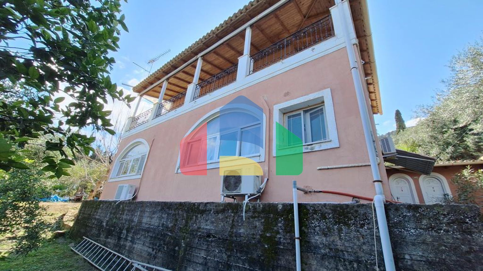 Продаж - Котедж 150 m² на о. Корфу