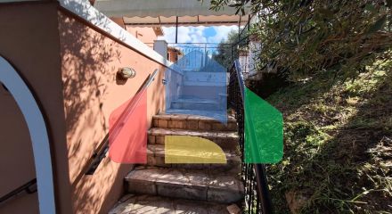 Продаж - Котедж 150 m² на о. Корфу